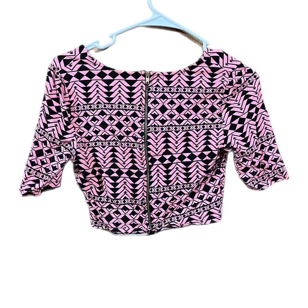 🇺🇸 Aztec Crop Top - Picture 2 of 3